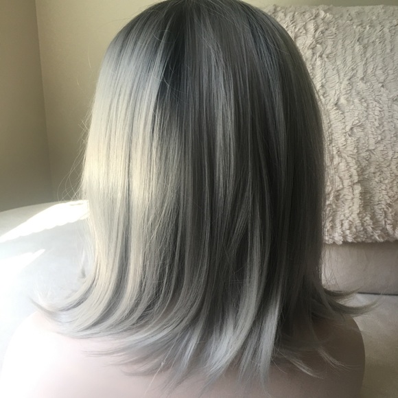 Ombre Black & Silver Bob Lace Front Wig - Picture 13 of 16